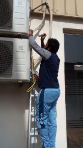 Read more about the article AC Maintenance in Down Town Dubai